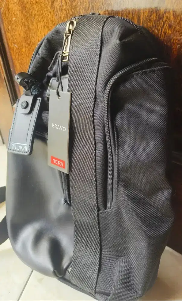 Tumi WB Black Strong MurMer poll
