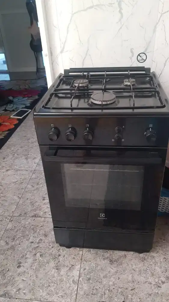 Di jual kompor dan oven merk elektrolux