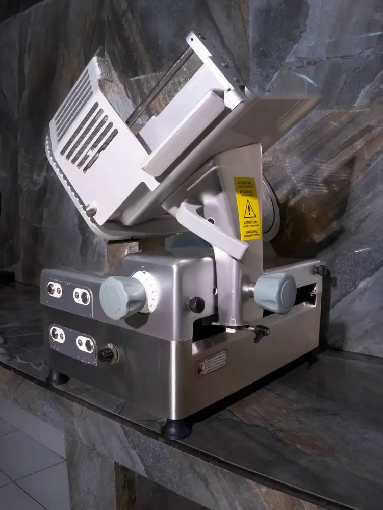 mesin meat slicer merek sirman , aotomatic & manual