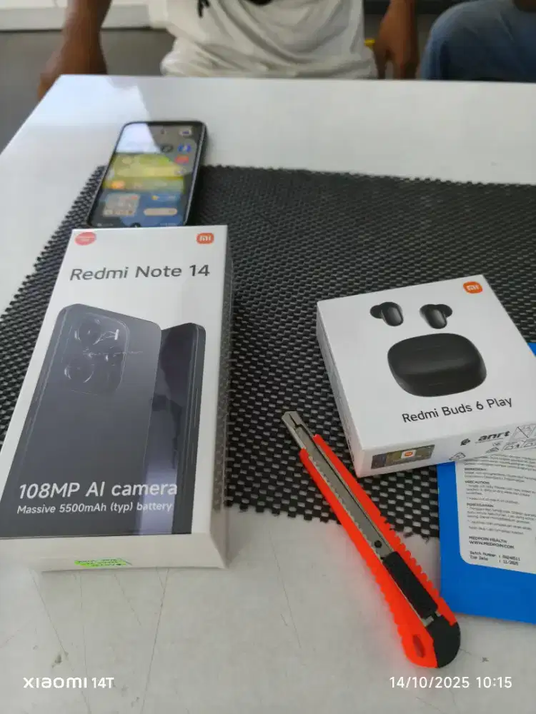 Redmi note 14 4G free buds 6play