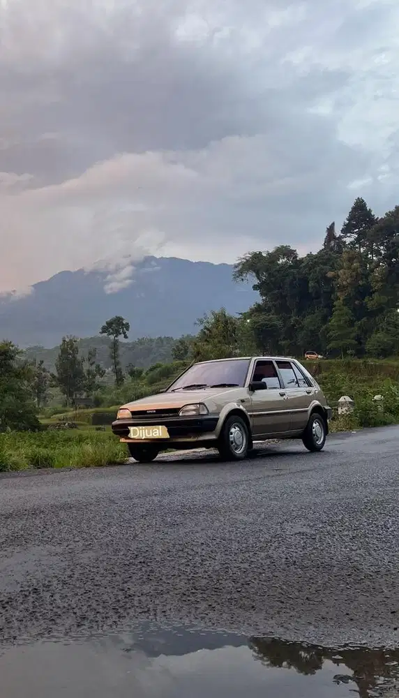 Dijual murah starlet murah nego pemilik