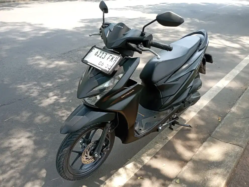 KM 600 PERAK HONDA BEAT DELUXE SMART KEYS 20245 KONDISI SEPERTI BARU