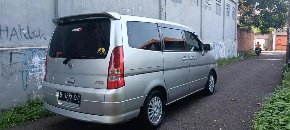 Nissan Serena 2012 Bensin