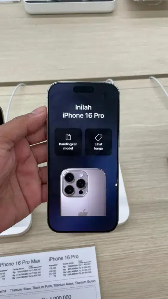 Apple / iPhone 16 Pro