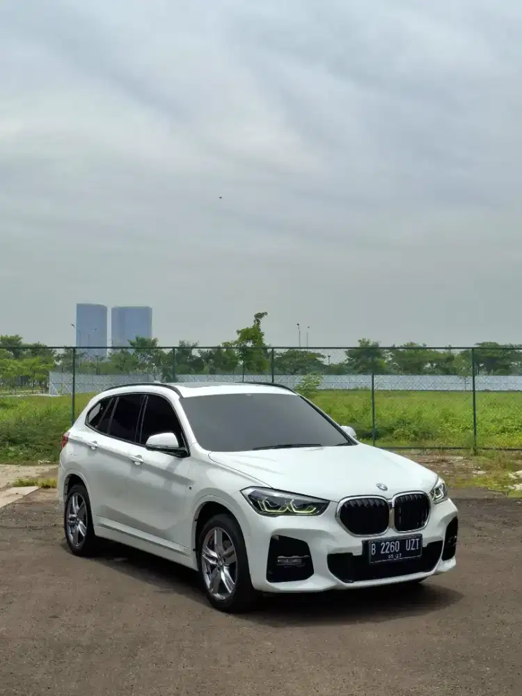 (km 23rb)Bmw X1 Sdrive 1.8i. Msport. Tahun 2022. Putih. Perfect cond