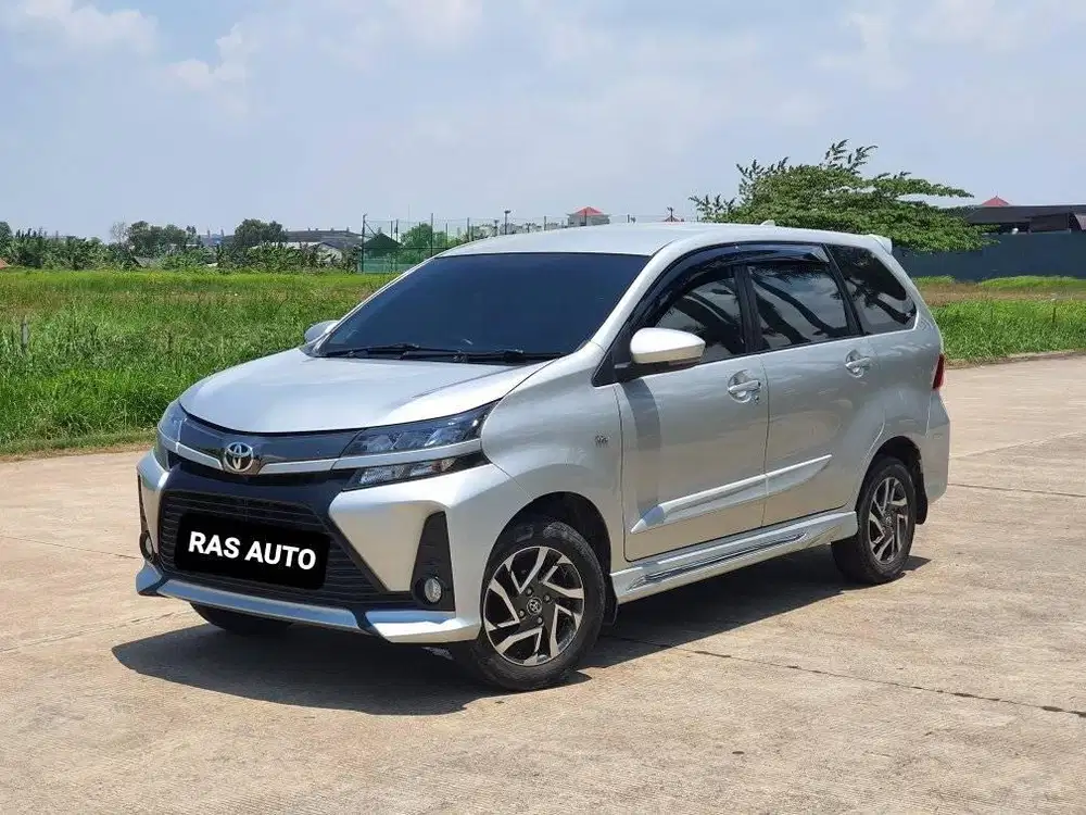 Toyota Avanza Veloz 1.5 AT 2019 Silver  [ TDP 10 jt ]