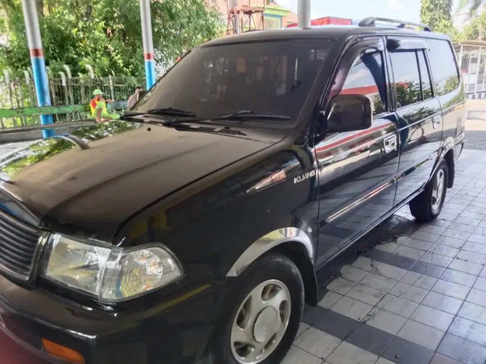 Toyota Kijang LGX 2.4 2002 plat L cuk mobil bekas sekoto kediri jatim