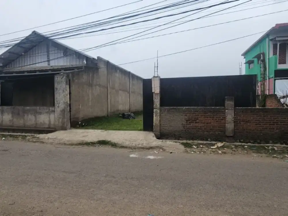 Sewa Gudang Termurah di Sayap TKI. Akses double, Sangat Dekat Tol di Pameuntasan