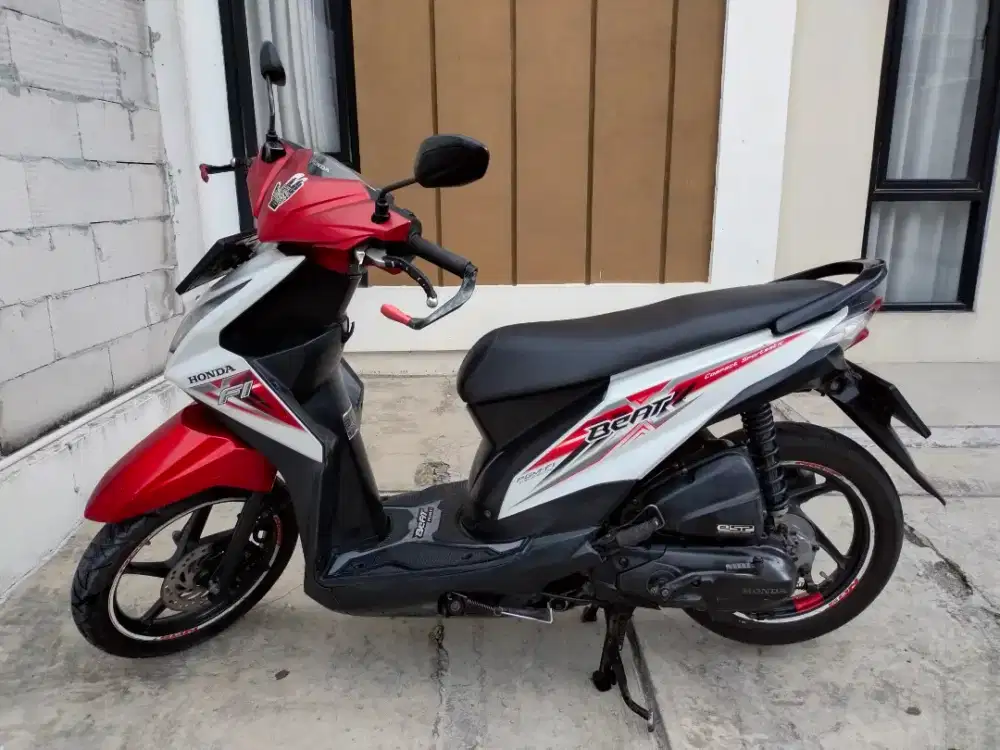 Honda Beat FI 2015 - Merah Putih