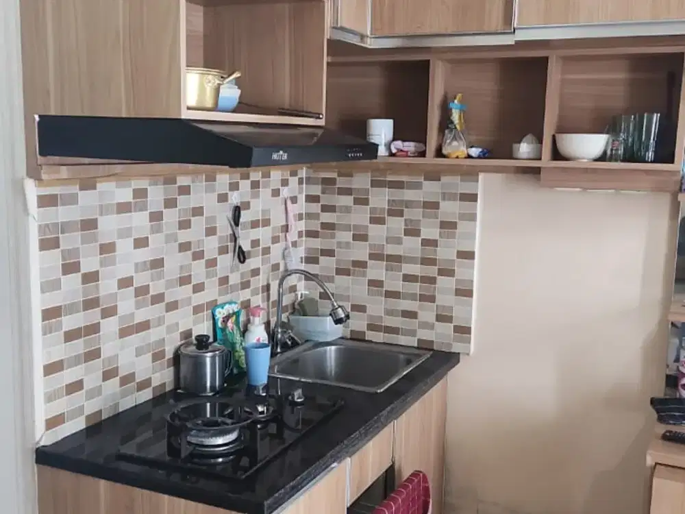 APARTEMEN GREEN PRAMUKA 2 KAMAR FULL FURNISH APARTEMEN TOWER SCARLET MALL TAHUNAN JAKARTA