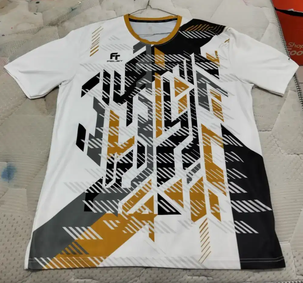 KAOS BADMINTON ORIGINAL FELET