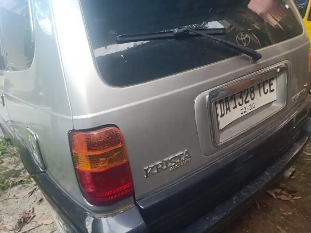 Kijang krista tahun 2002