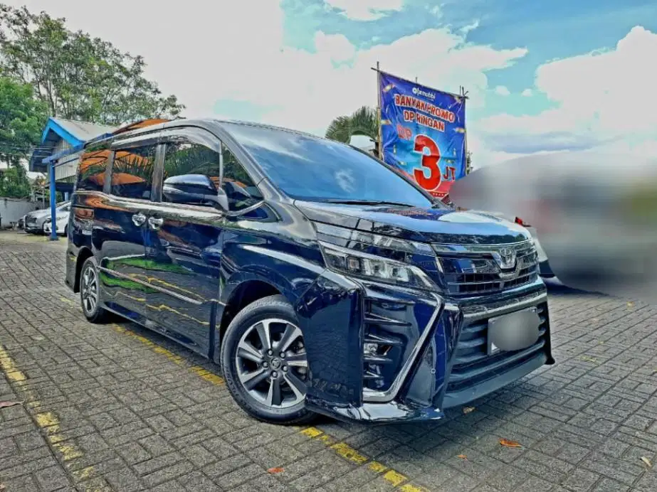 [OLXmobbi] PAJAK PANJANG - TOYOTA VOXY 2.0 MATIC 2018