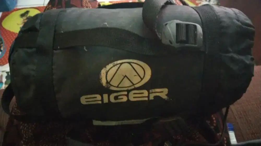di jual sleeping bag merk eiger baru di pake 1x jual rugi