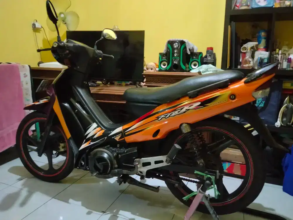 Yamaha F1zr siap pakai