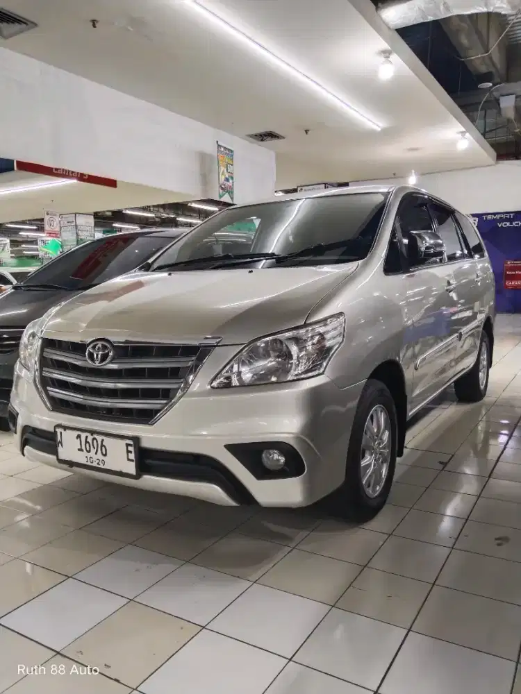 TOYOTA INOVA 2,5 G MT '2014