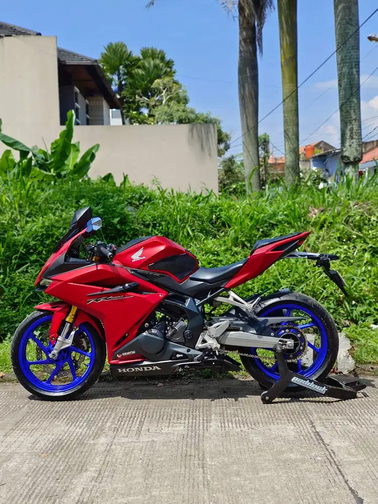 HONDA CBR250RR ABS MERAH 2019 KM LOW PAJAK ON KAYAK BARU