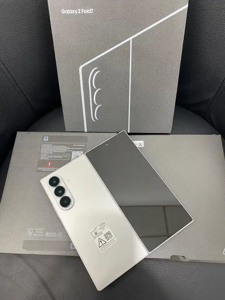 Samsung Z Fold 7 5G , Silver Shadow , 12/256GB Sein