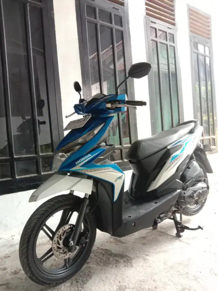 Jual Honda beat 2016 pajak hidup plat hidup BPKB lengkap pemakaian cwk