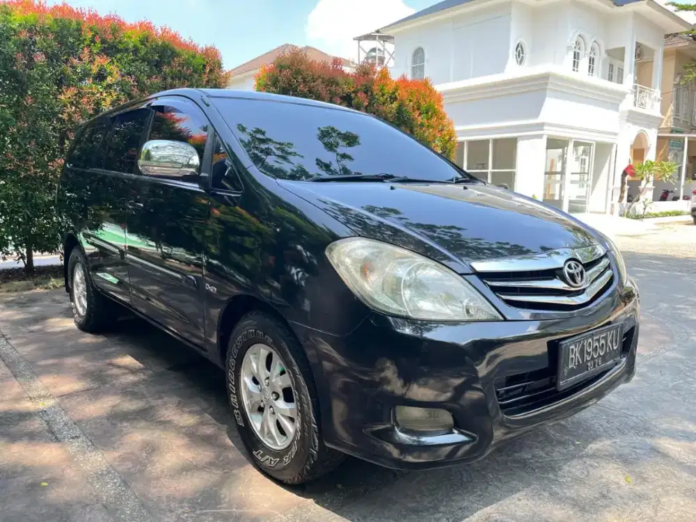 INNOVA 2.5 G 2011 MT