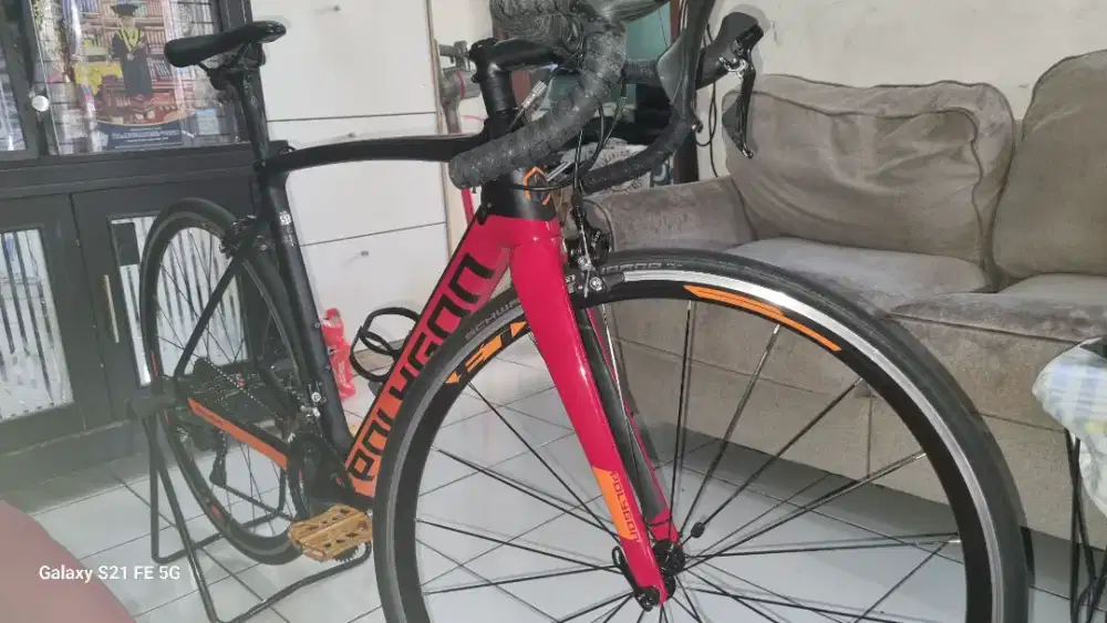 Sepeda RoadBike Polygon S7