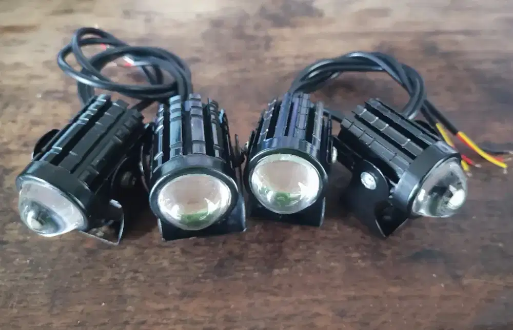 Lampu laser D2 kuning putih 12 volt bisa untuk motor dan mobil