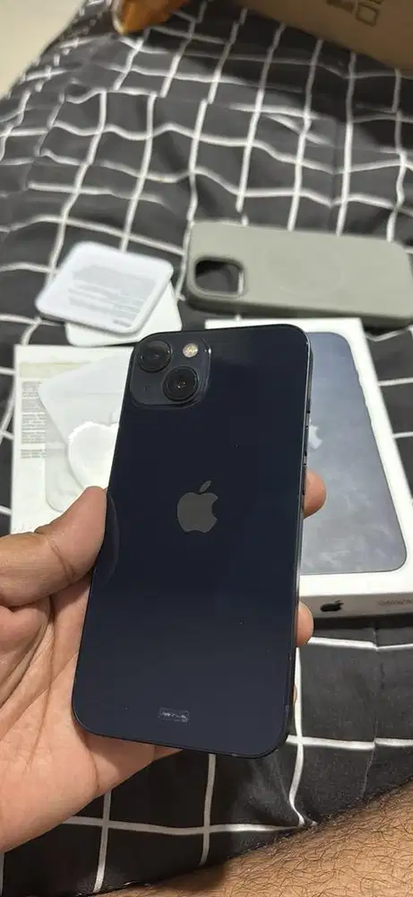 iphone 13 128gb ibox on garansi