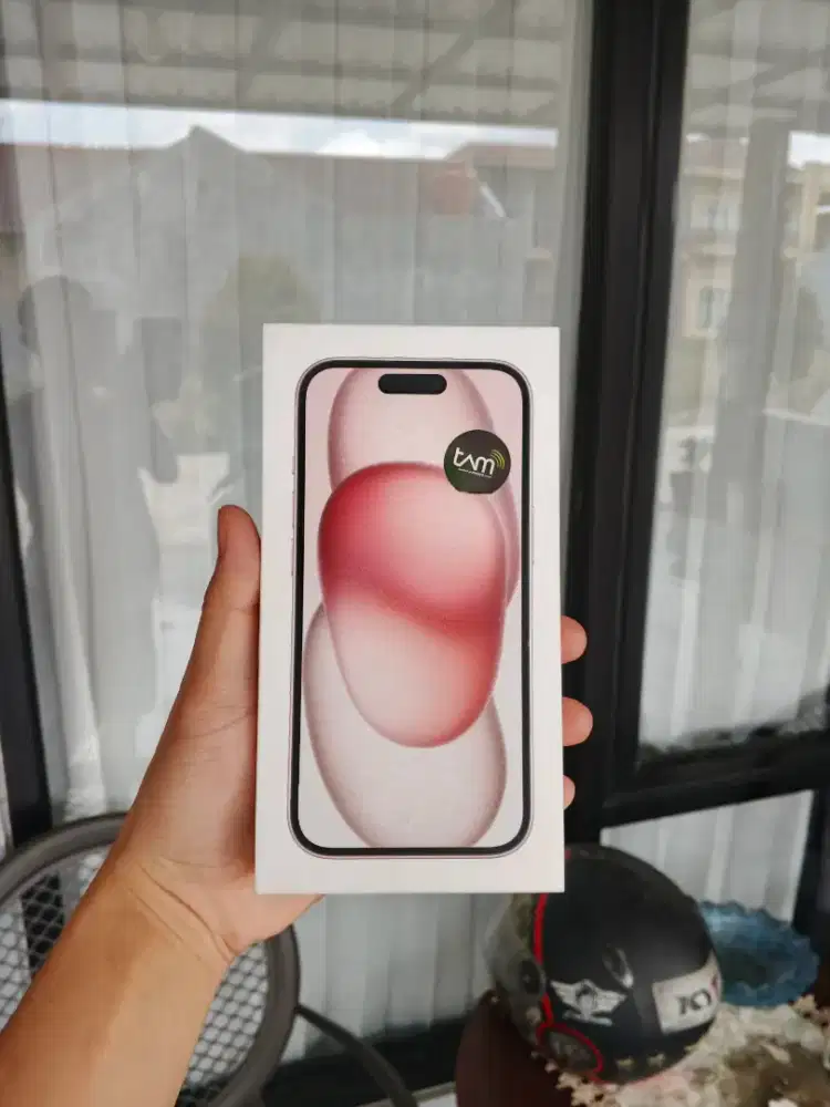 NEW IPHONE 15 128GB PINK