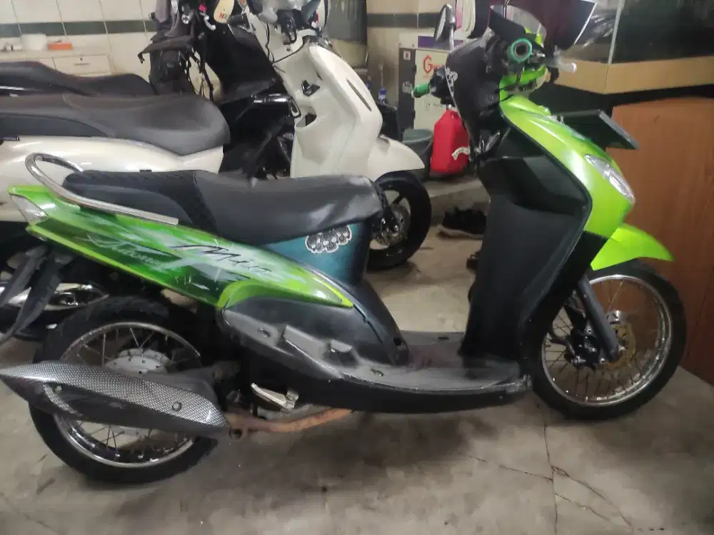 Yamaha Mio Hijau 2009 standar pabrik