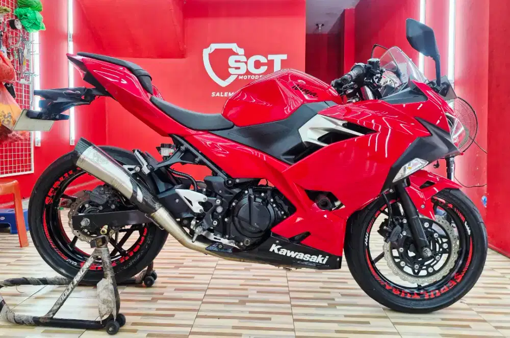 JualCpt90%LikNew PjkAug26 KM18Rb KAWASAKI NINJA 250 2018 FI MERAH