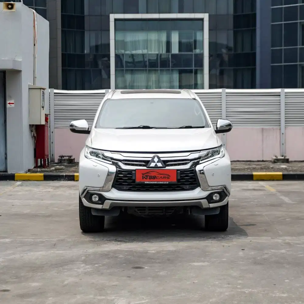 MITSUBISHI PAJERO DAKAR (Sunroof) METIC 2020