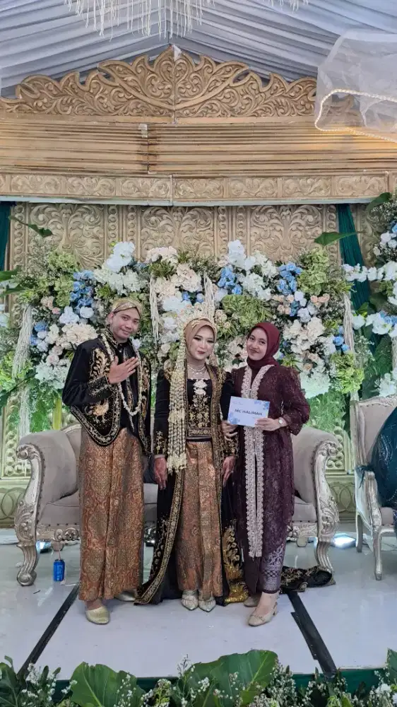 Jasa MC Akad, Lamaran, Resepsi, Moderator dan Host all event