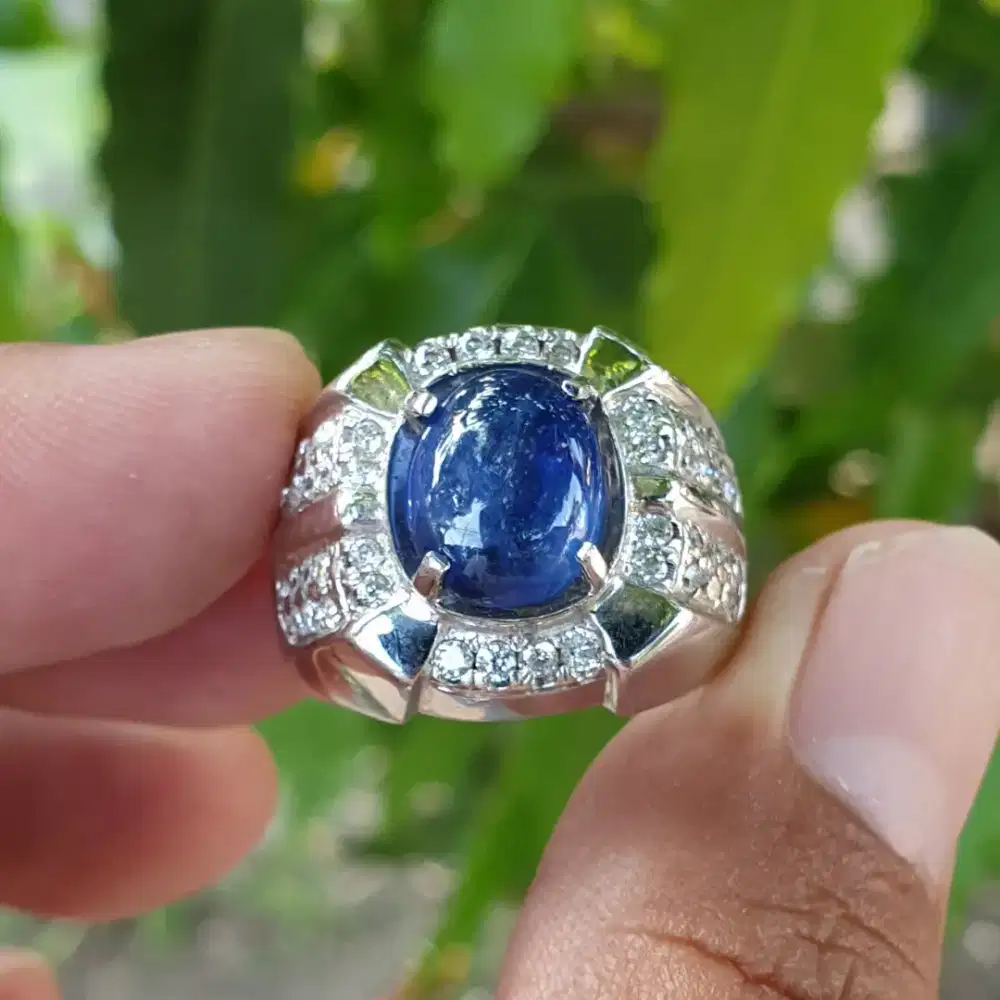 Natural Blue Sapphire Srilanka 4.13 crt
