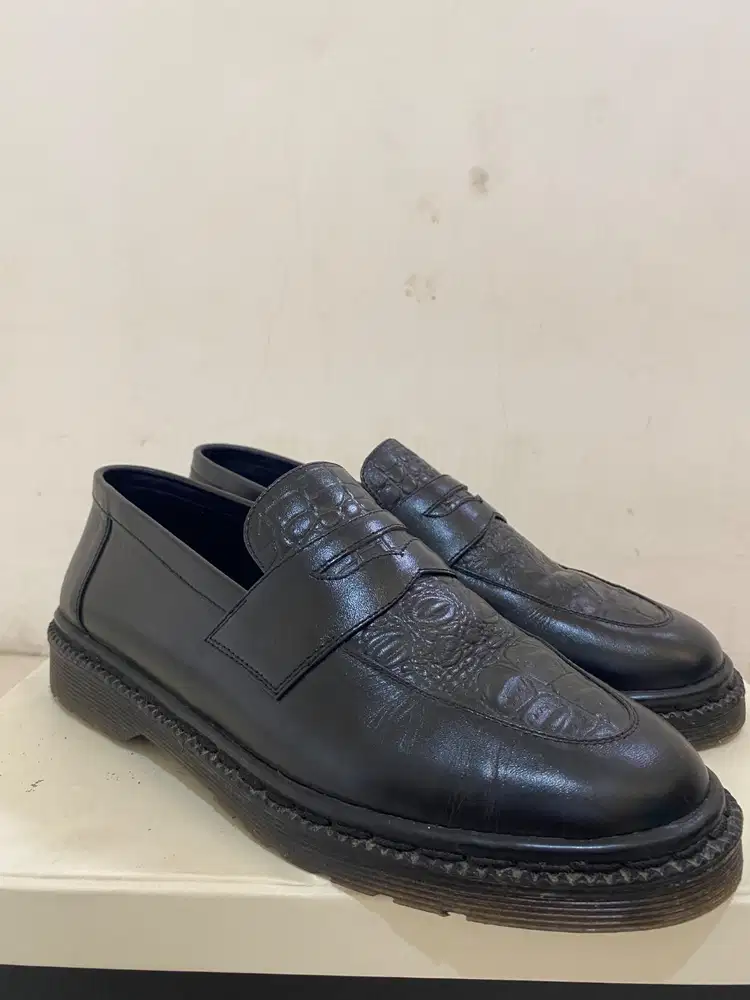 Jovem Studio Loafers Croco Series
