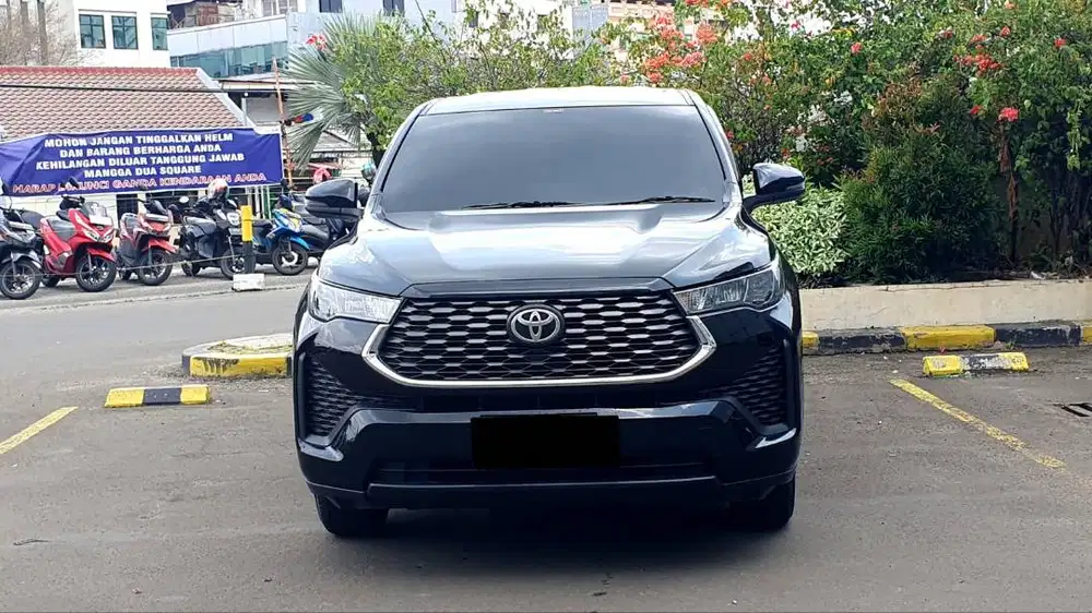 Toyota Zenix 2.0 G Hybrid HV CVT AT Hitam 2024 Like New Low Km Record