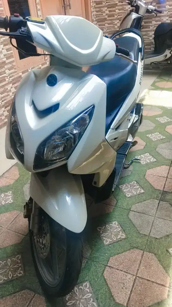 Yamaha nouvo z 2005