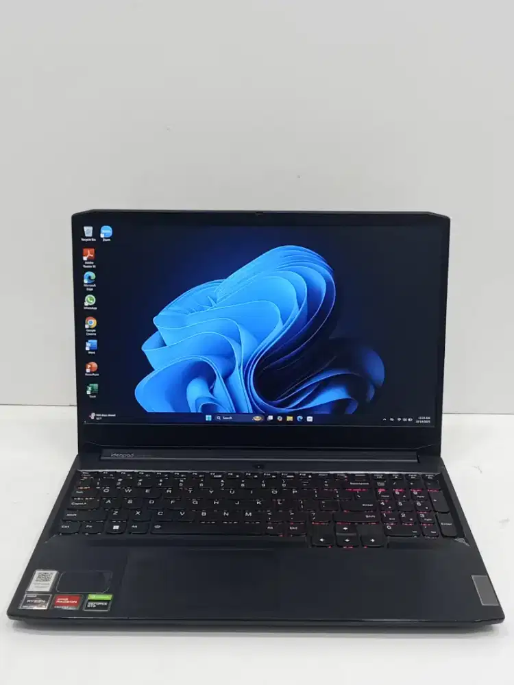LENOVO Ideapad gaming 3 82K2 AMD Rzen 5 5600H RAM 16 GB SSD 512