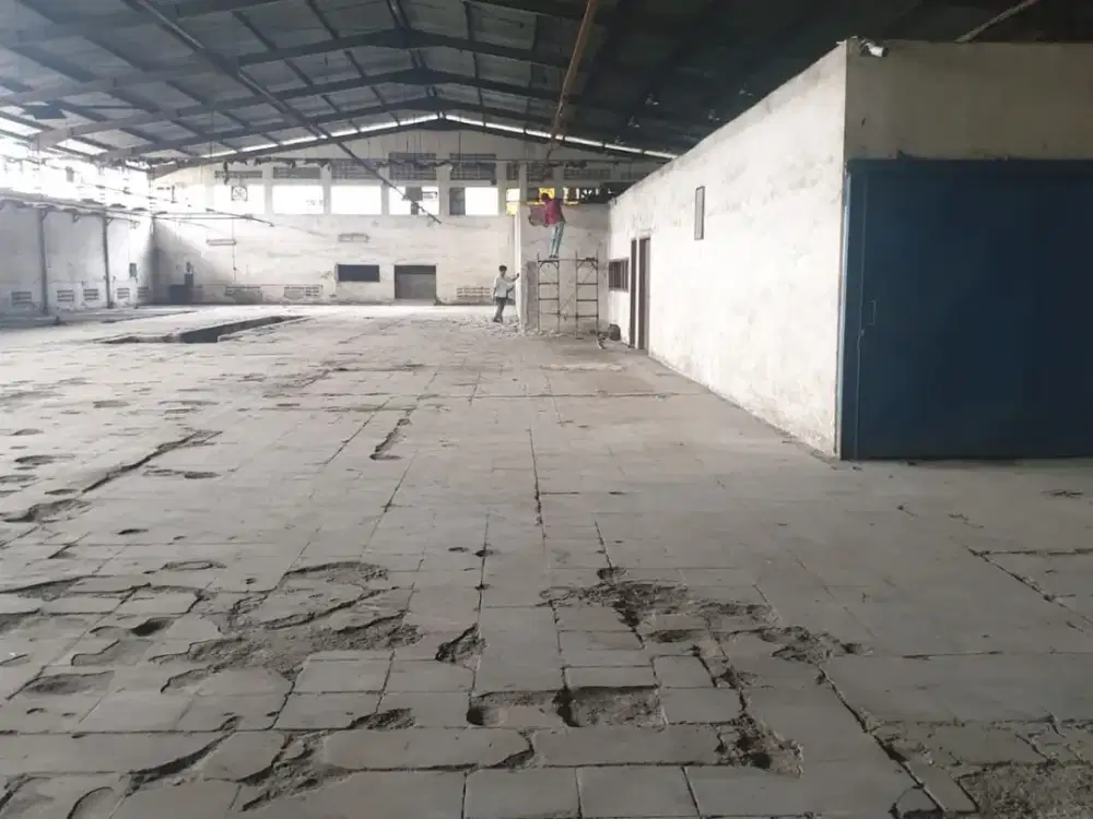Gudang Zona Industri, Kontainer 40 feet, Dekat Tol Baros di Cibaligo