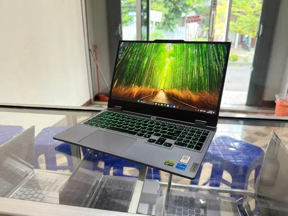 LENOVO LOQ CORE I5gen13 RTX4050 SSD 513 Gb RAM 20 GB GARANSI PANJNG