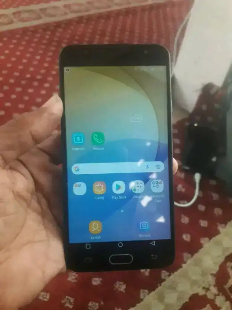 Samsung j7 prime ram 3/32