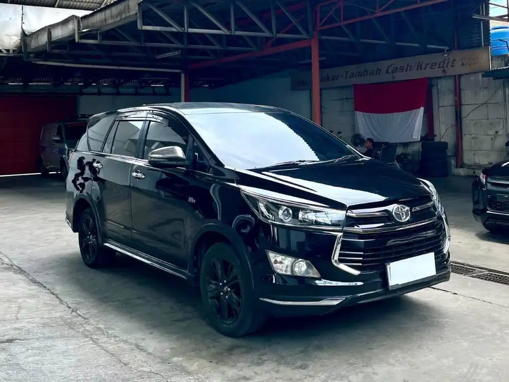 TOYOTA INNOVA VENTURER AT TH 2020