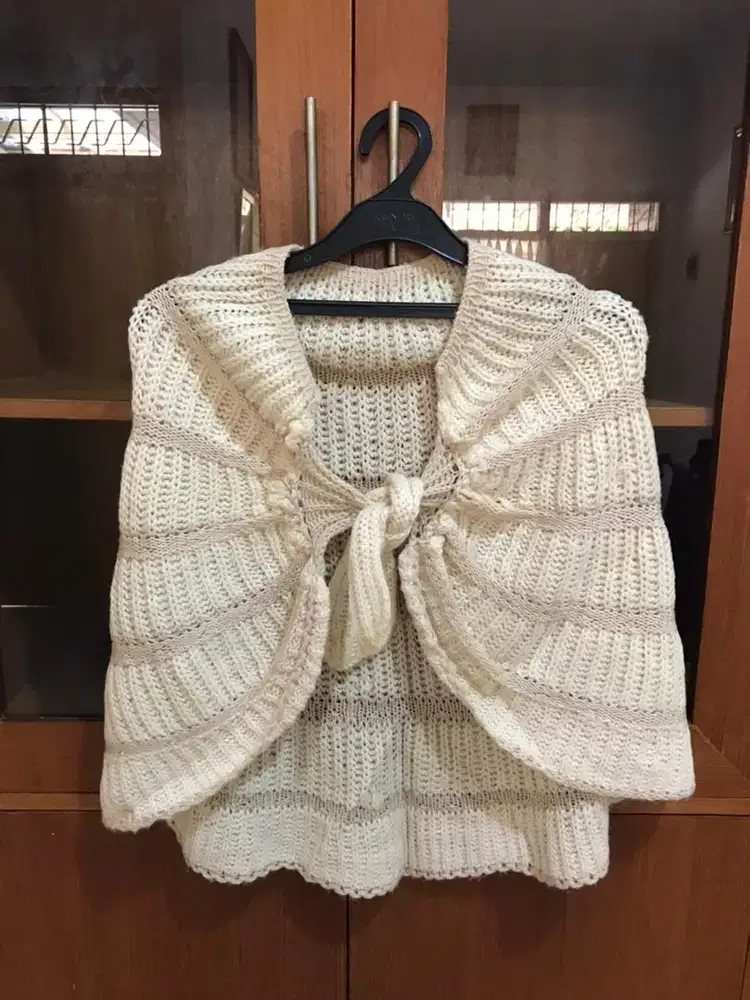 Sweater hangat rajut wool