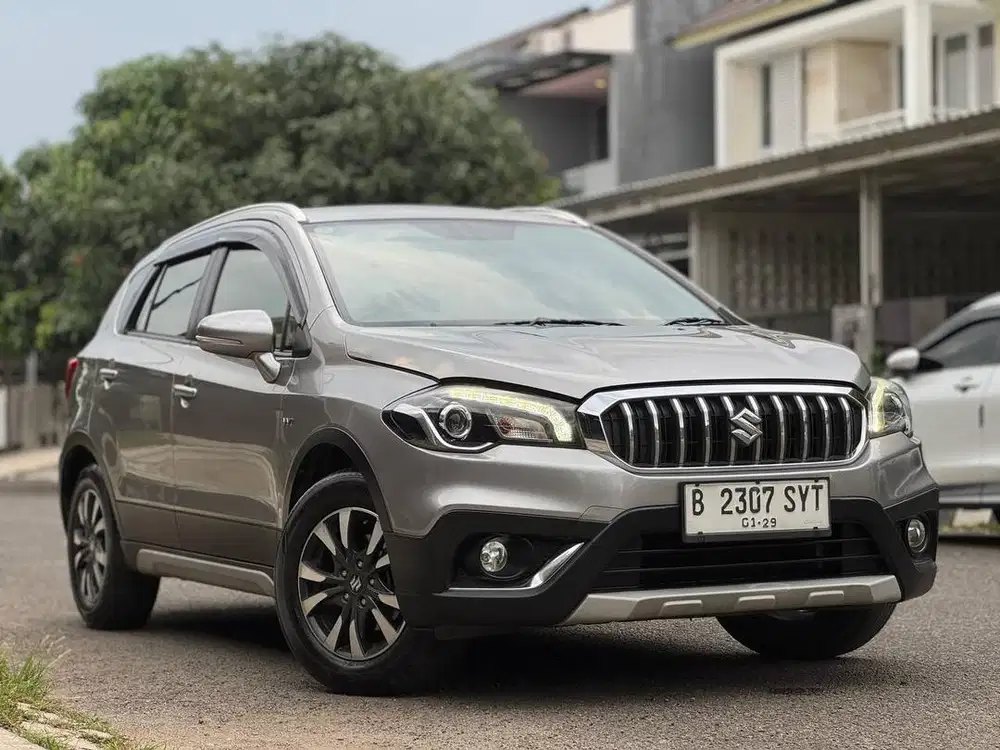 SUZUKI SX4 SCROSS FACELIFT AT 2018 ABU SERVICE RECORD