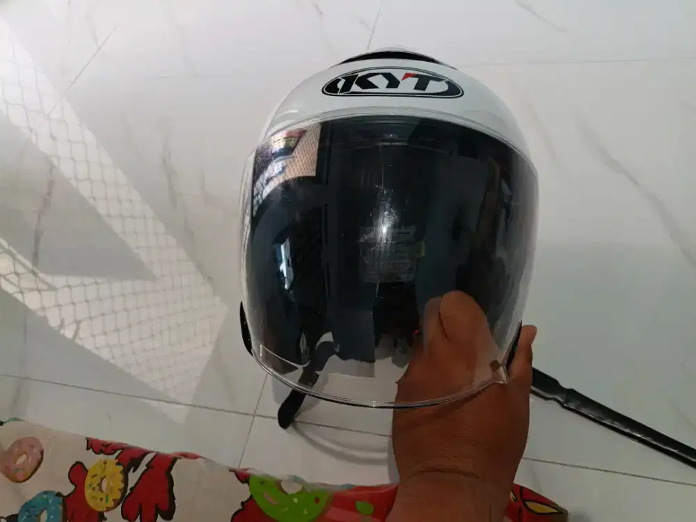 Helm stuuds modular dan kyt kyoto