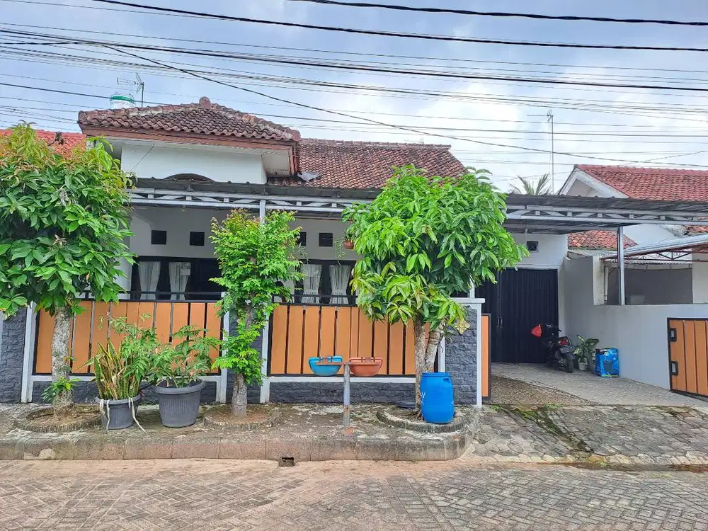 Disewakan rumah di perumahan Ganjar Agung Permai
