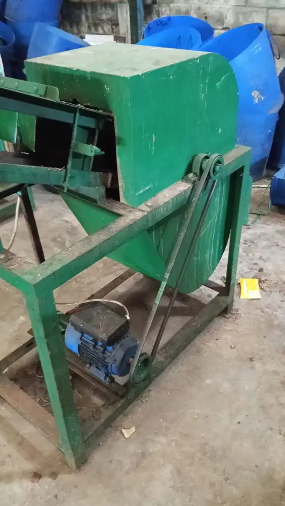 Mesin belah kelapa