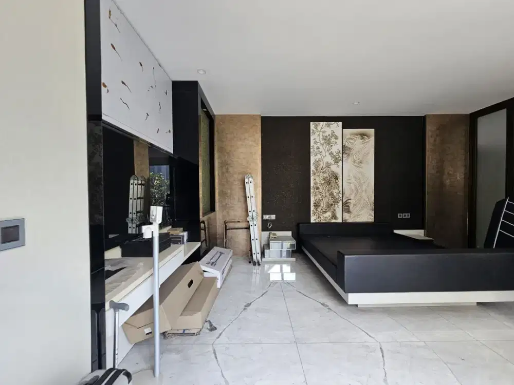 Dijual dan disewakan rumah pluit samudra dekat pantai mutiara hadap selatan ada dapur bersih dan kotor