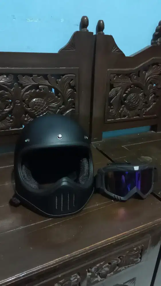 Helm Cakil & Kacamata Helm
