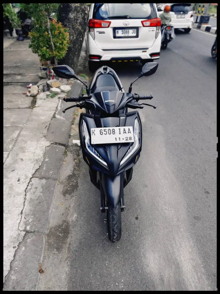Honda Vario 125 CBS ISS Tahun 2023