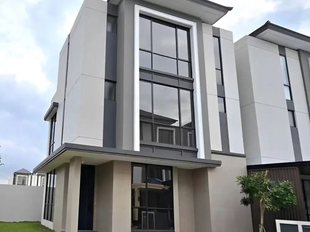 Rumah 3lt luas 8x14 type 4+1KT Cluster Sentarum JGC Jakarta Garden City